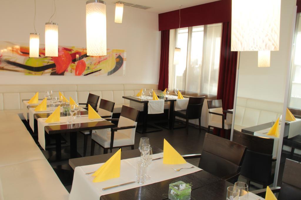 Hotel Burgenland Eisenstadt Bagian luar foto